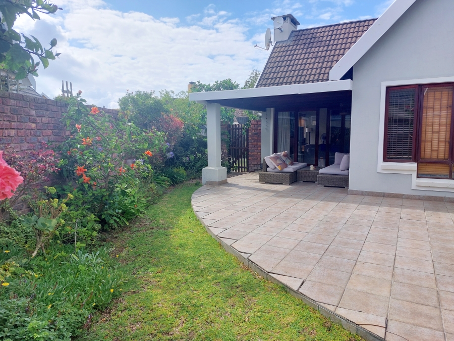 3 Bedroom Property for Sale in The Island Western Cape